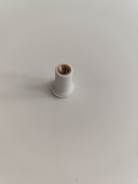 Plastový šrób na zadný kryt 22800-22260